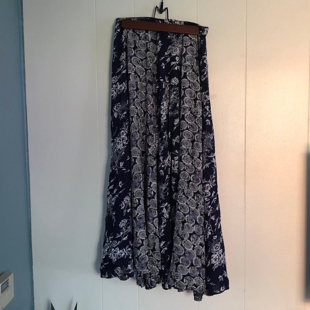 maxi, skirt, blue, white, side zipper